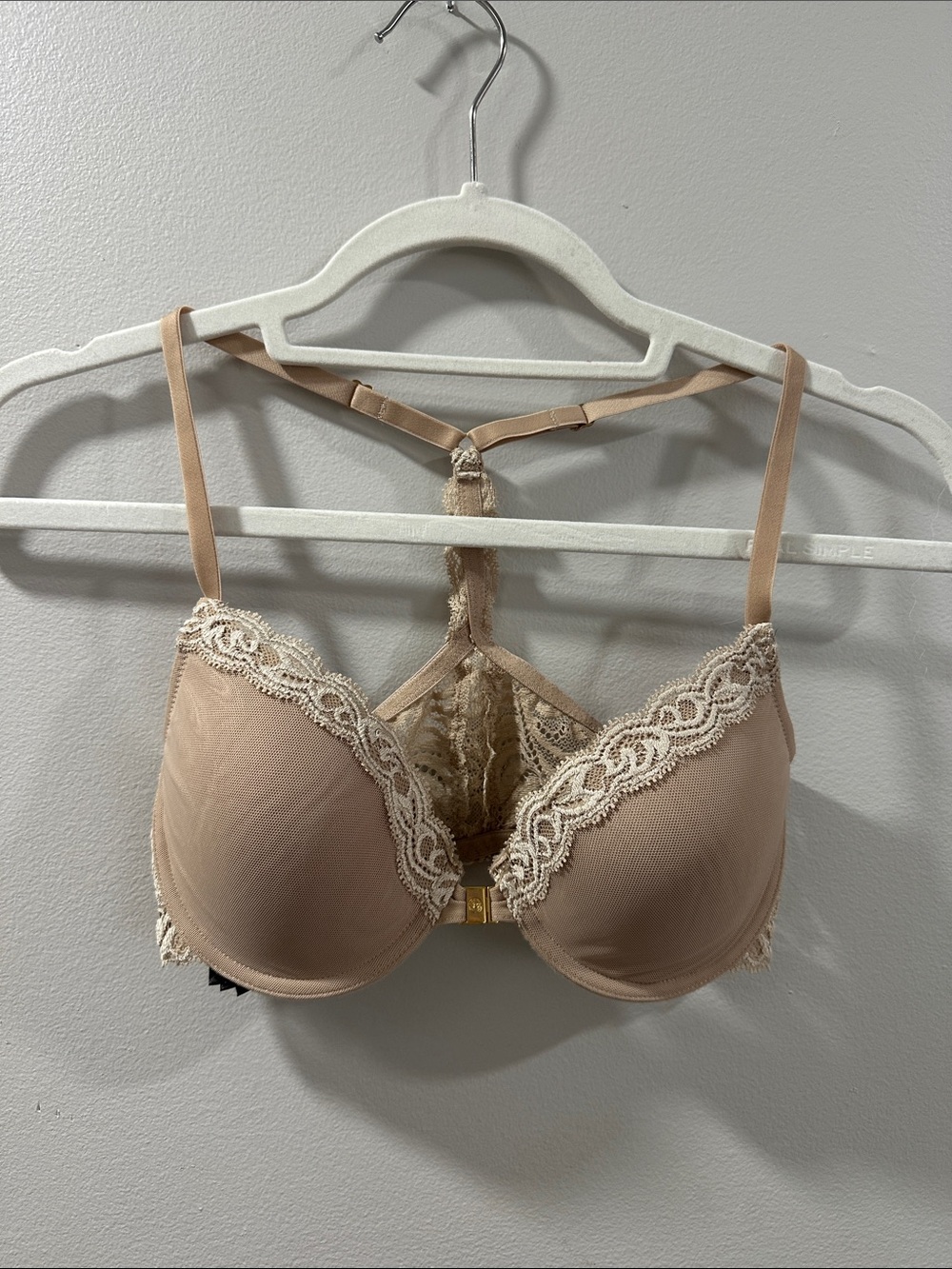 Natori Lace-Trim Nude Plunge Bra with T-Back